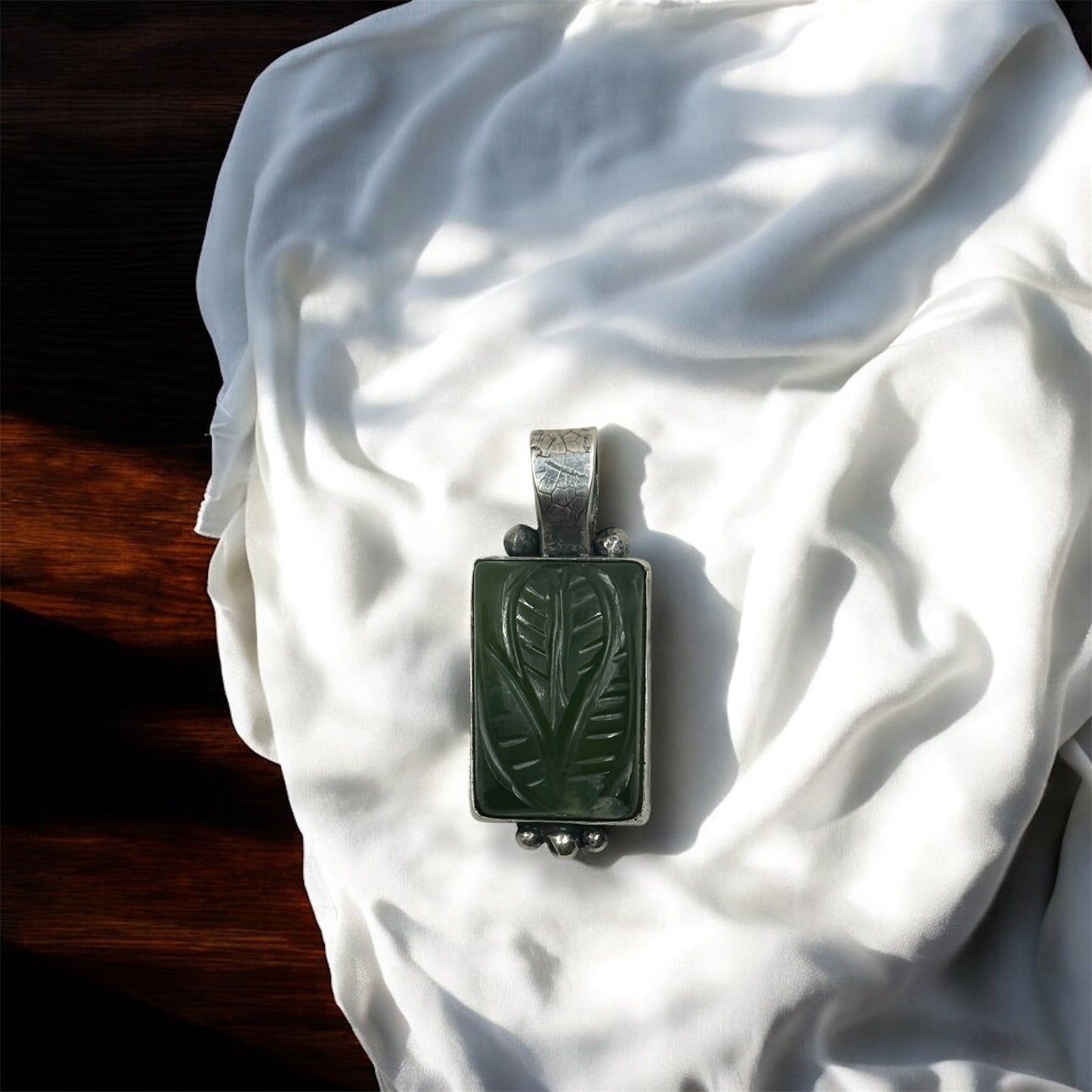 Handmade Solid 925 Sterling Silver Carved Serpentine Pendant with Skeleton Leaf textured Bail