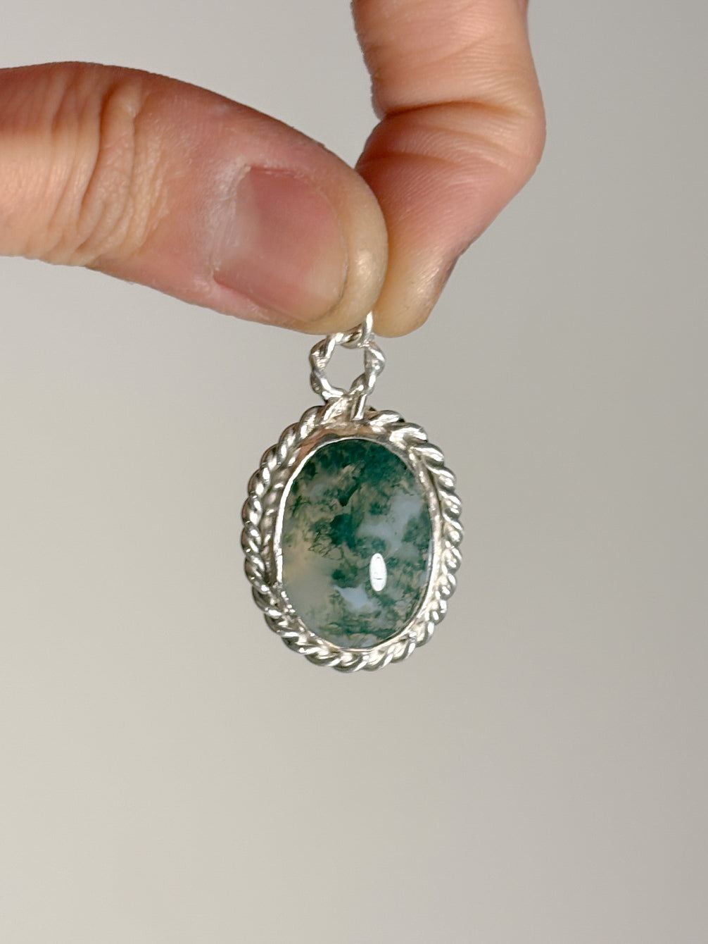 Solid 925 Sterling Silver Moss Agate pendant