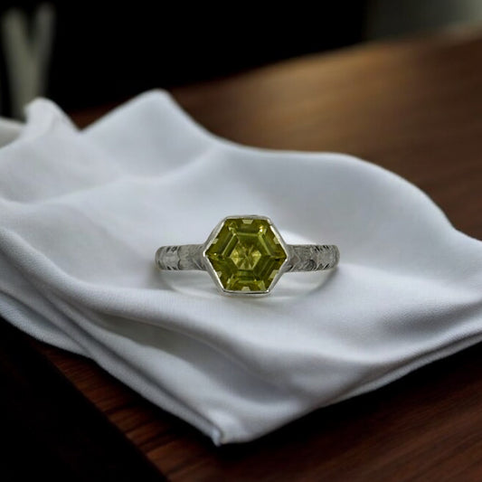 Handmade Solid 925 Sterling Silver Die-Patterned Lemon Quartz Hexagon Ring