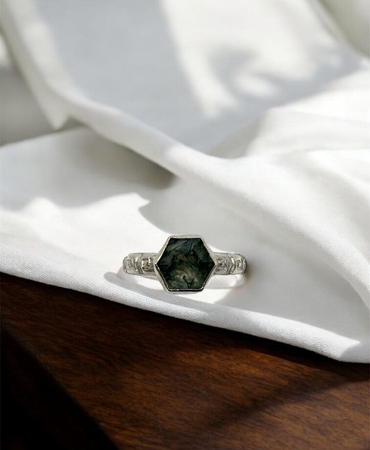 Handmade Solid 925 Sterling Silver Die-Patterned Moss Agate Hexagon Ring